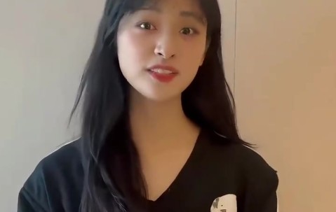 DB视讯百家乐艺人沈月为圣枪哥送上十周年祝福：表弟你好，祝你出道十周年快乐