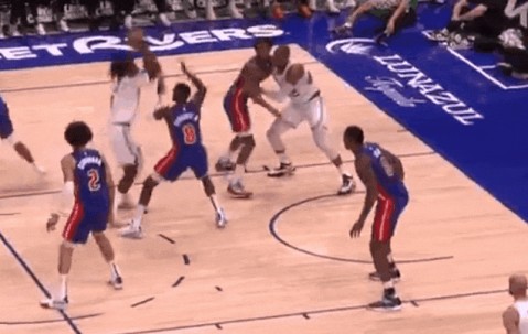 DB真人旗舰活塞8连胜，坎宁安踏雪无痕