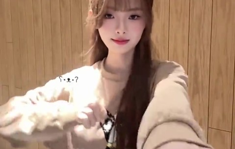 DB视讯百家乐NBA、LPL主持泱泱分享舞蹈视频：想不到吧 我还有库存