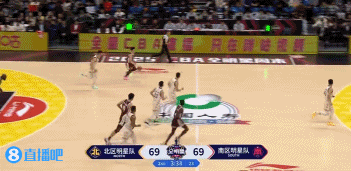 DB视讯官网连续上演扣篮秀！萨姆纳先是双手暴扣&紧接着折叠背扣