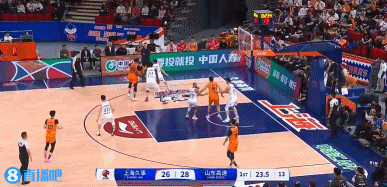 DG视讯官网平台😤猛虎下山！上海多诺万-威廉姆斯单臂炸裂隔扣2米21的库马杰！