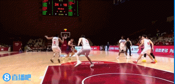 DB官网在线登录入口空中轰炸！刘泽一突破抛传 达米安-琼斯力压李炎哲暴扣打成2+1