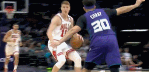 DB电子官网许尔特强攻打中想要加罚 基迪抱球反被吹延误比赛领到技犯